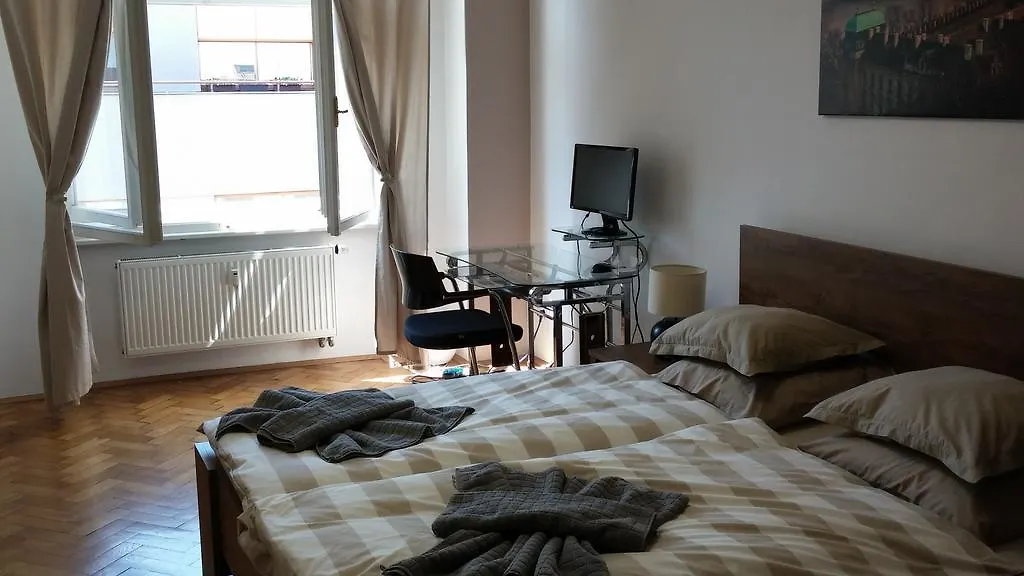 Apartment Balbinova Prague 0*,